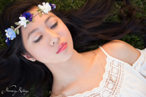 boho senior picture dreaming