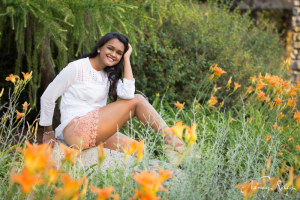 senior portrait with daylilies