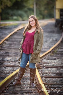 Rustic Lebanon senior portrait
